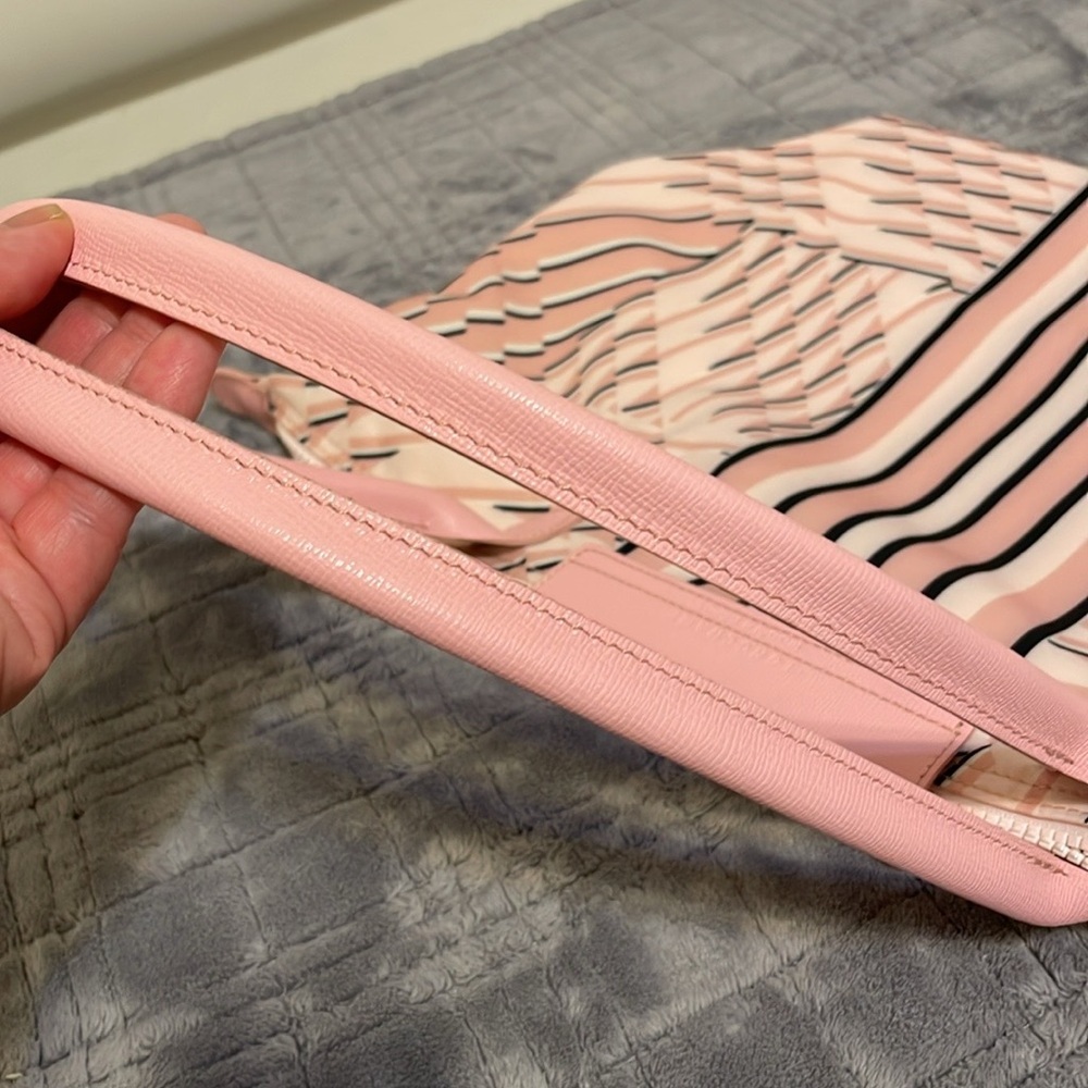 Longchamp Pink Patterned Nylon Tote Bag - Picture 6 of 15